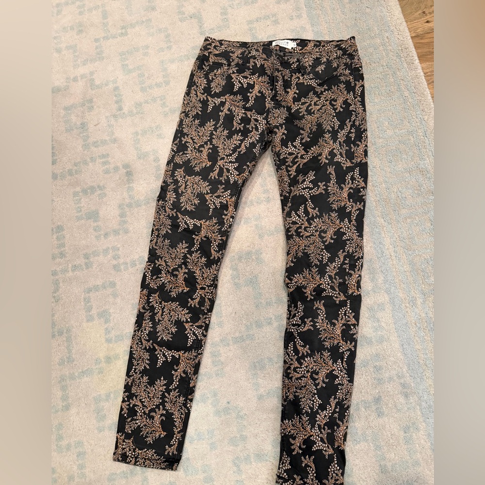 Molly Bracken Black with Tan and White Leaf Pattern Pants